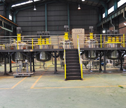 Industrial platforms and heavy structures for manufacturing plants